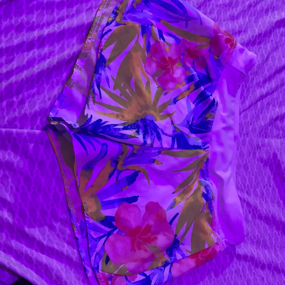 Kids floral track shorts! Super fun🥳